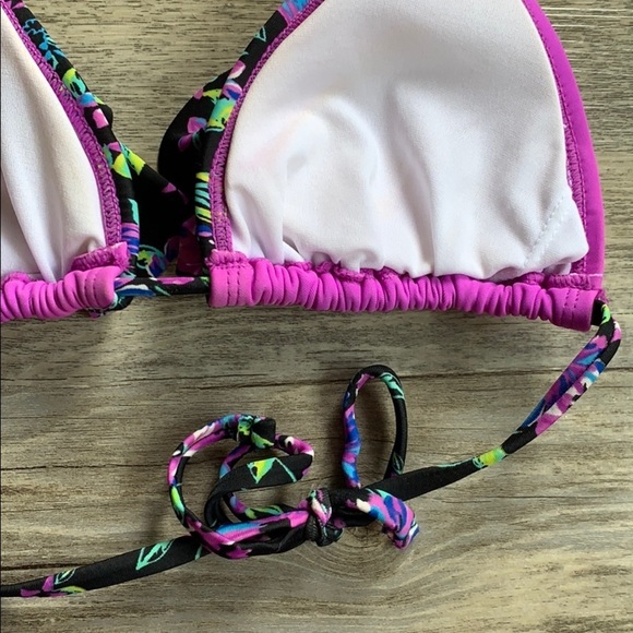 Women's Delia’s Floral And Ruffle Triangle Bikini Swimsuit Large - Picture 7 of 12